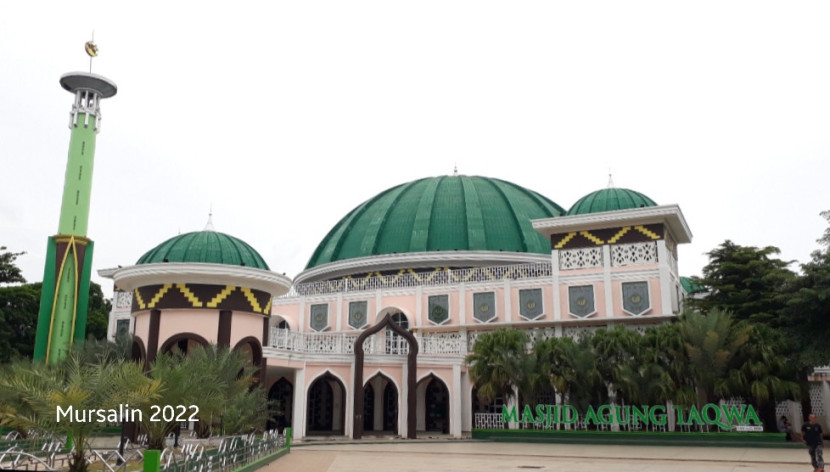 Masjid Taqwa Kota Metro saat ini setelah beberapa kali renovasi. (Foto: SumatraLink.id/Mursalin Yasland)