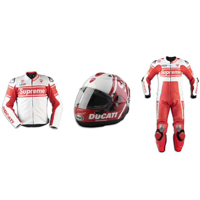 Beberapa Aparel Teknis Hasil Kolaborasi Ducati X Supreme (Doc. Ducati)