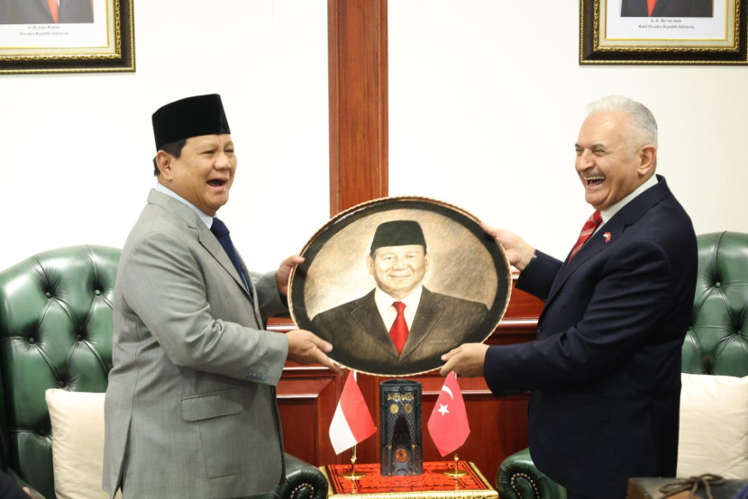 Menhan Prabowo menjamu Perdana Menteri Turkiye periode 2016-2018 Binali Yildirim.