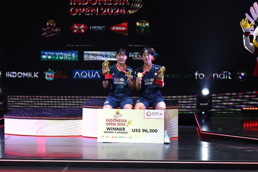 Pasangan Korea, Baek Ha Na/Lee So Hee menjadi juara Indonesia Open 2024. (Sumber foto: PBSI)