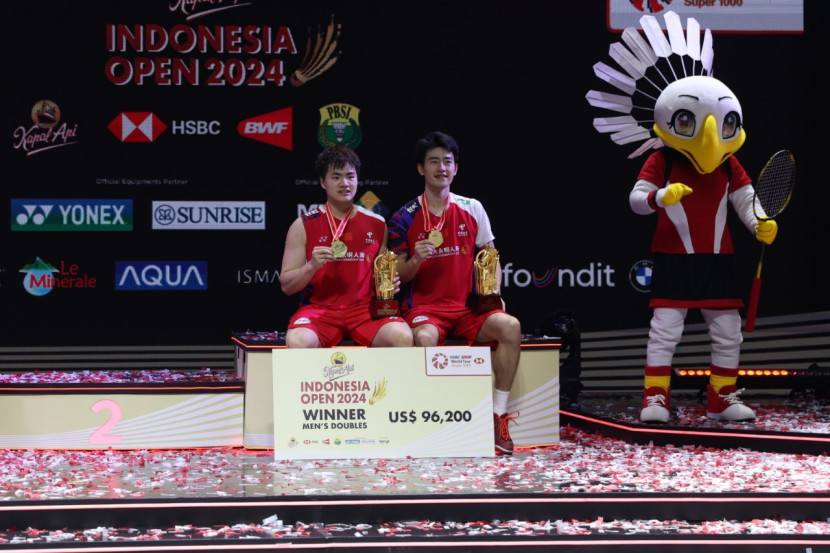 Pasangan ganda putra Liang Wei Keng/Wang Chang memastikan China membawa pulang 4 gelar juara dari Indonesia Open 2024. (Sumber foto: PBSI)