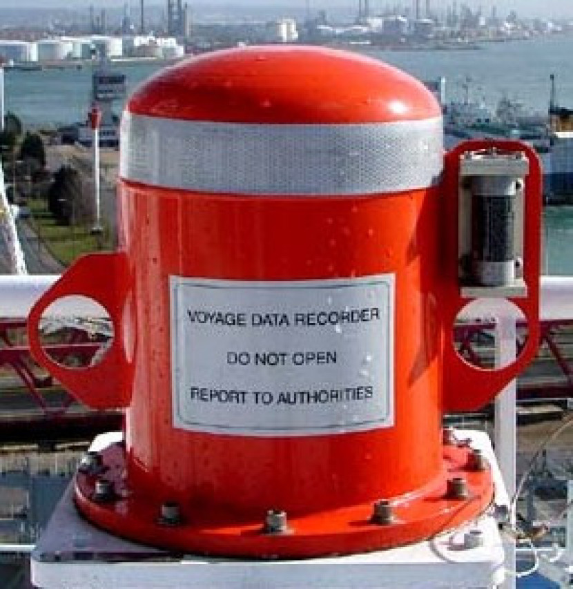 Voyage Data Recorder (VDR), kotak hitam penting di Kapal laut. Sumber:situs resmi International Maritime Organization