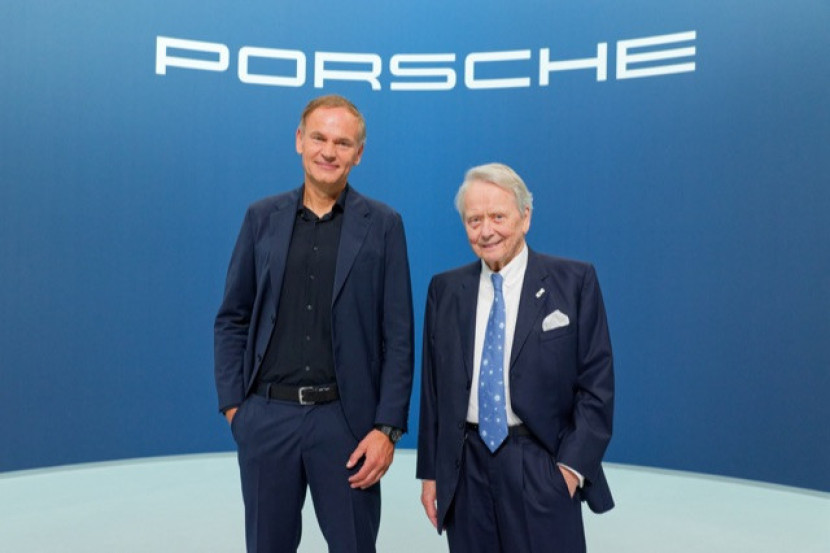 CEO Oliver Blume dan Chairman of the Supervisory Board Dr Wolfgang Porsche. DOK. PORSCHE PRESSROOM