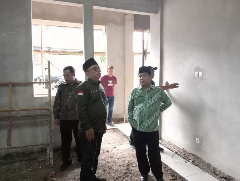 Peninjauan pembangunan gedung SBSN MAN 1 Kota Sukabumi, Kamis (13/6/2024).