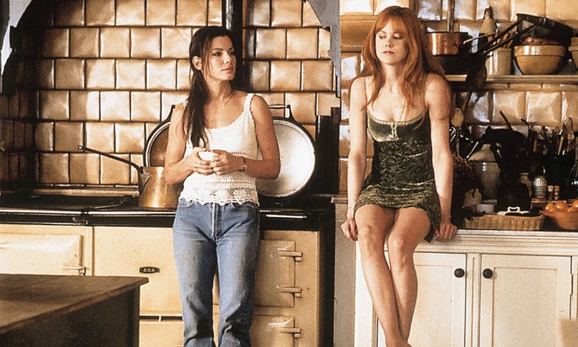 Sandra Bullock dan Nicole Kidman dalam Practical Magic 1998. (Imago)