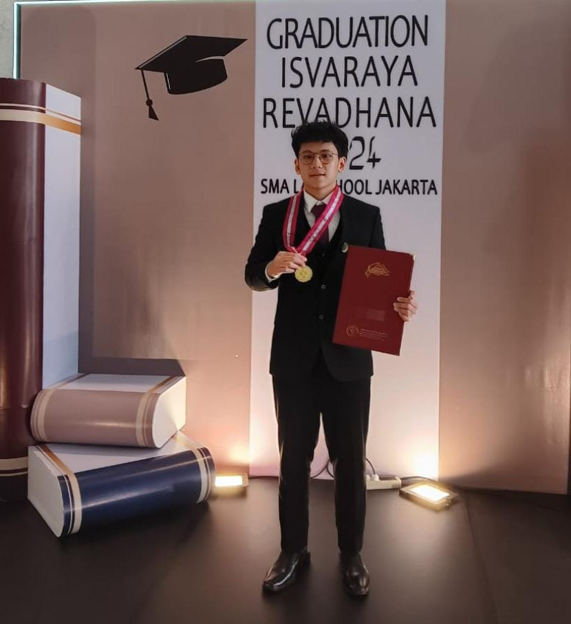 Ahmad Azzam Muhammad, siswa SMA Labschool Jakarta yang diterima di tiga univervitas terkemuka di dunia.