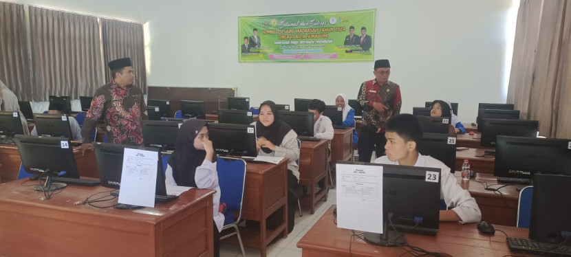 Kegiatan Kompetisi Sains Madrasah (KSM) tingkat Kota Sukabumi digelar di MAN 1 Kota Sukabumi, Senin (1/7/2024).