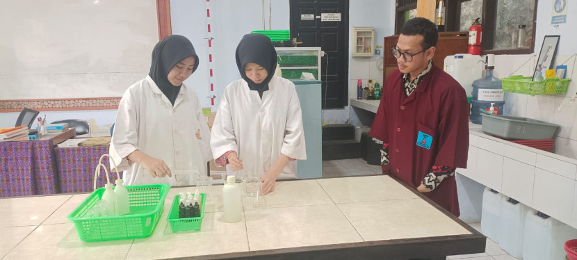 Dua orang pelajar MAN 1 Kota Sukabumi masuk dalam 120 besar proposal riset tingkat nasional.