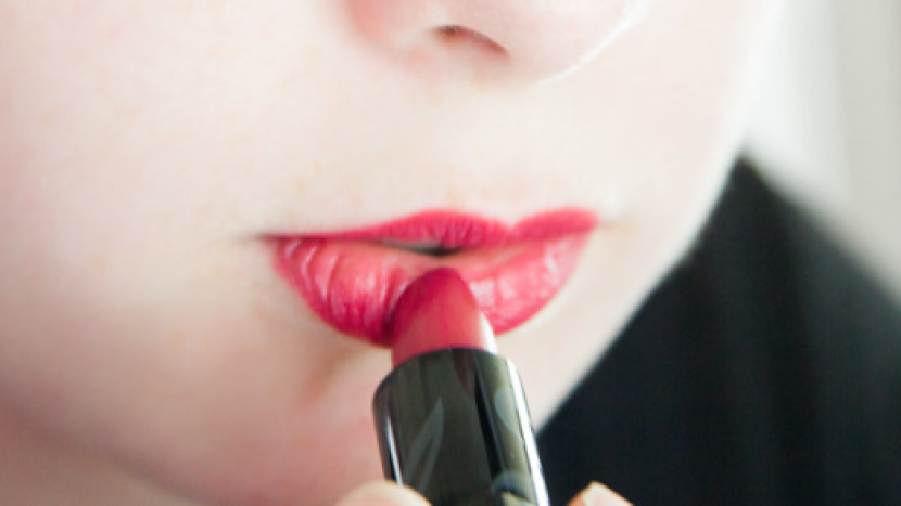 Lipstik merah  (foto: franchise opportunities)