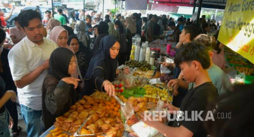 Jajanan pasar tidak semua aman dikonsumsi. (Foto: Dok Ruzka Indonesia)