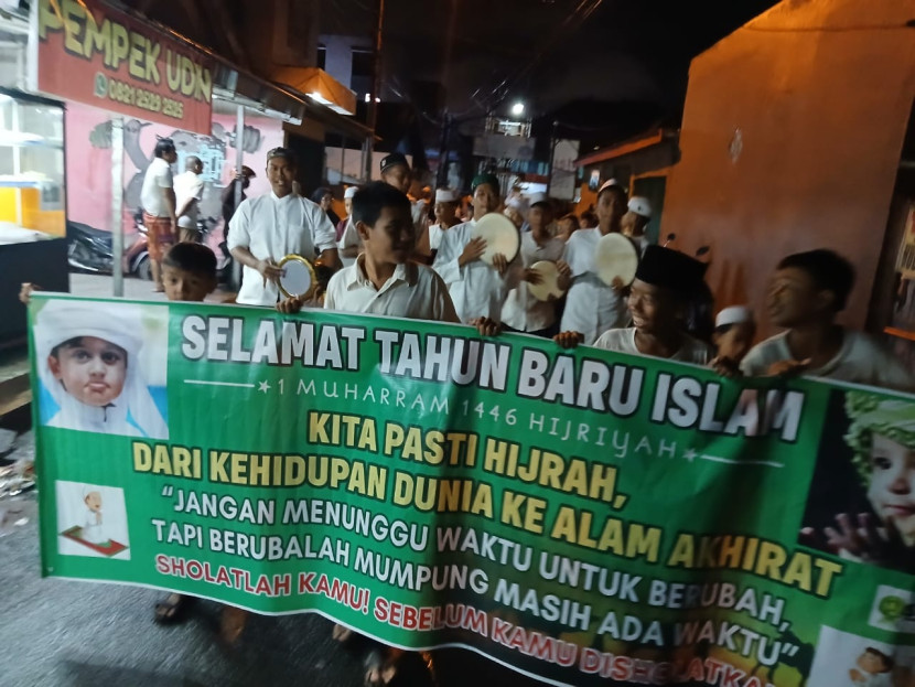 Pawai tradisi perayaan 1 Syuro menyambut tahun baru Islam 1446 H. (FOTO: D Oskandar)