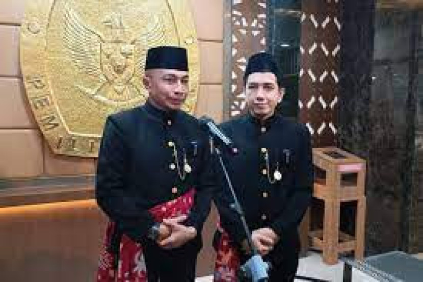 Bakal Calon Gubernur dan Wakil Gubernur Indpenden di Pilkada DKI Jakarta Komjen Pol (purn) Dharma Pongrekun dan Kun Wardhana. 