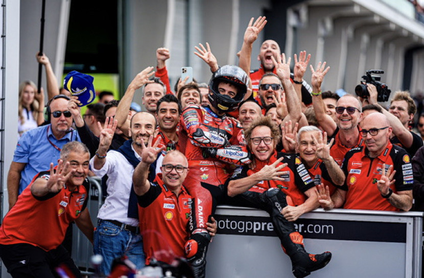 Selebrasi Tim Ducati saat di Parc Ferme. DOK. DUCATI INDONESIA