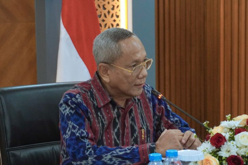 Guru Besar Pulmonologi dan Kedokteran Respirasi Fakultas Kedokteran Universitas Indonesia, Prof Tjandra Yoga Aditama. 