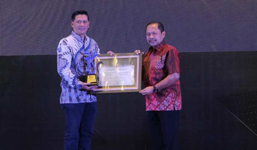 Bank Jatim dinobatkan sebagai BUMD yang inovatif dan ekspansif dalam ajang Radar Surabaya Award 2024