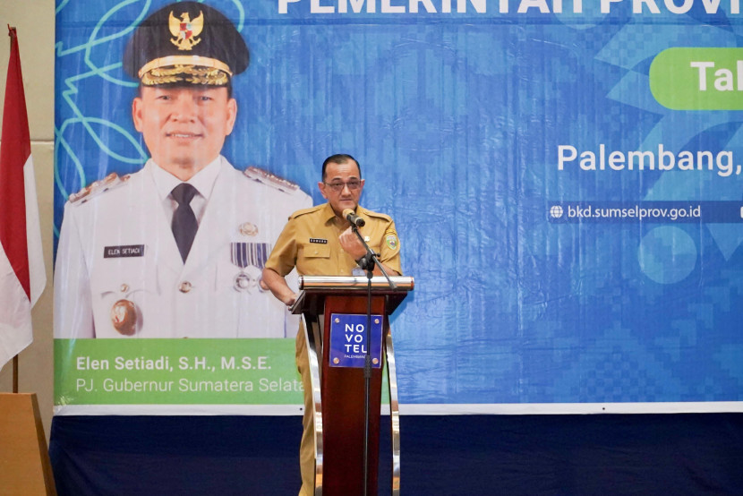 Pj Sekda Sumsel Edward Candra sambutan pada kegiatan Manajemen Talenta. (FOTO: Humas Pemprov Sumsel)