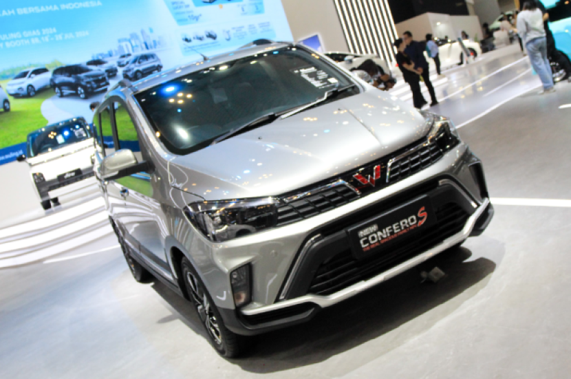  Tampak Wuling Confero S yang dipamerkan di GIIAS 2024