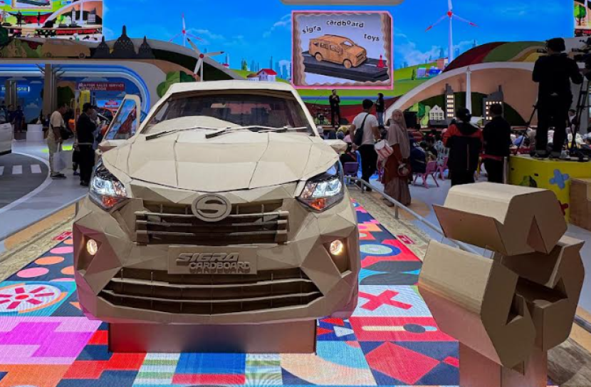 Sigra Cardboard ketika di pamerkan di GIIAS 2024.       dok daihatsu