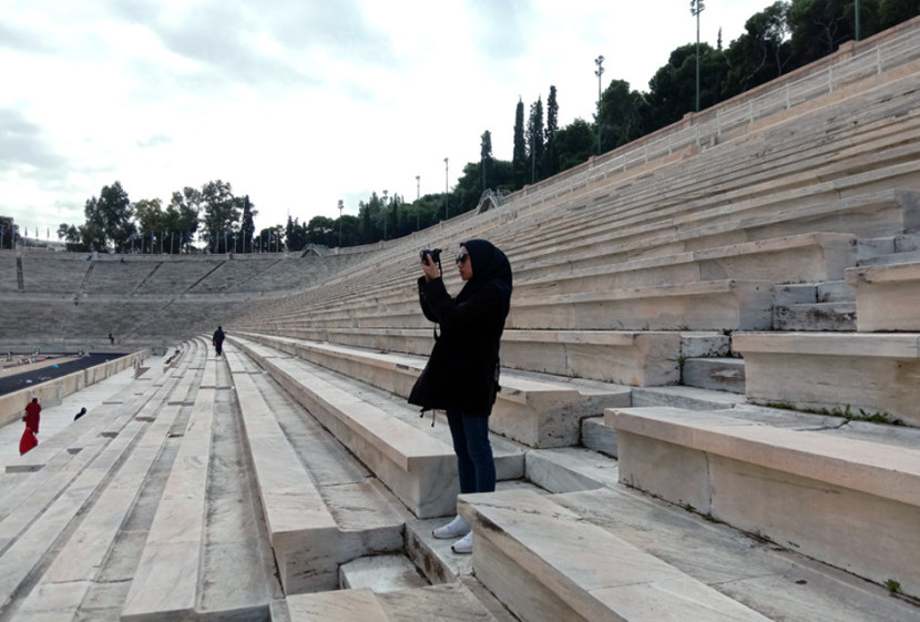 Panathenaic Stadium atau stadion Panathinaiko di Athena, Yunani dengan tribun atau tempat duduk dari marmer. (FOTO: Maspril Aries) 