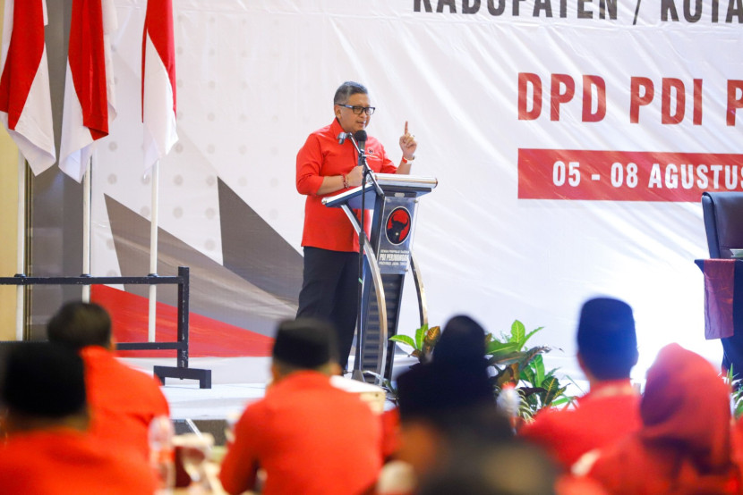 Sekjend PDIP Hasto Kristiyanto hadiri penutupan pembekalan bagi anggota DPRD terpilih se-Jatim