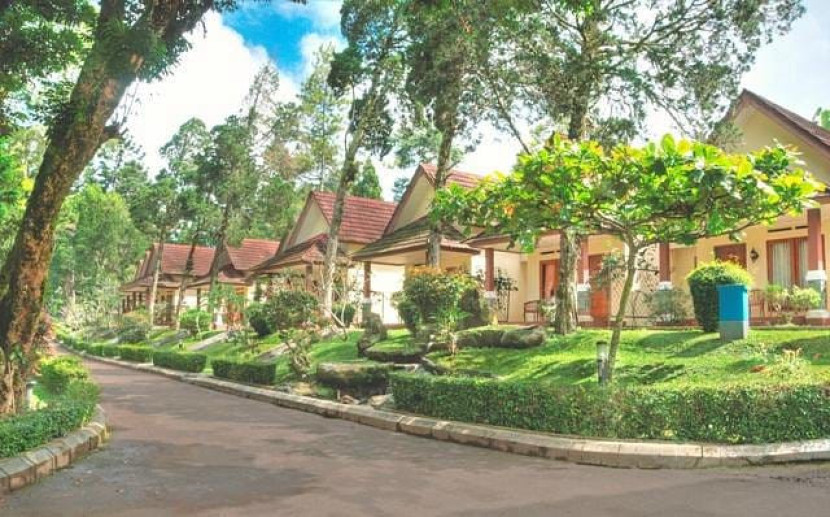 Bangunan Pangrango Resort Sukabumi di Kecamatan/Kabupaten Sukabumi, Jawa Barat.