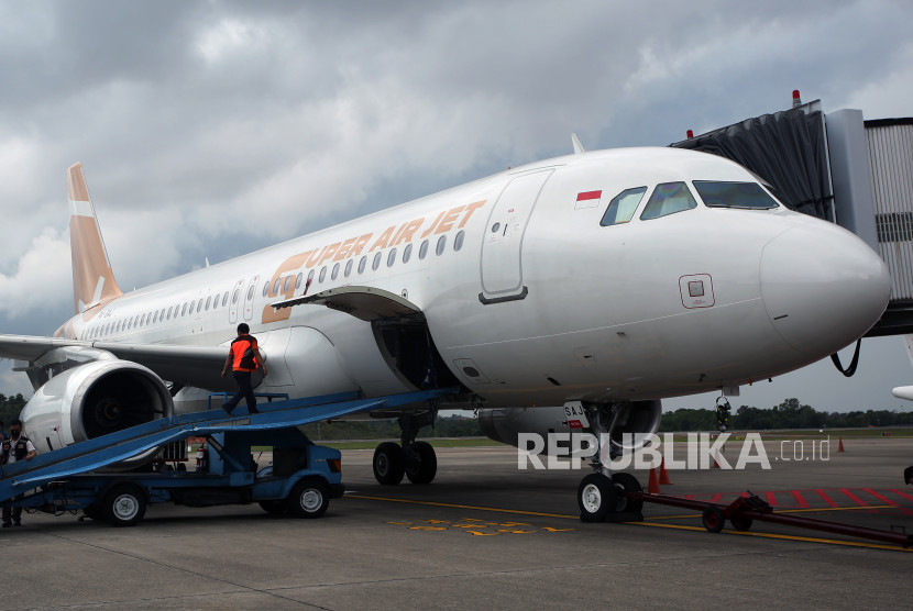 Maskapai di bandara.  