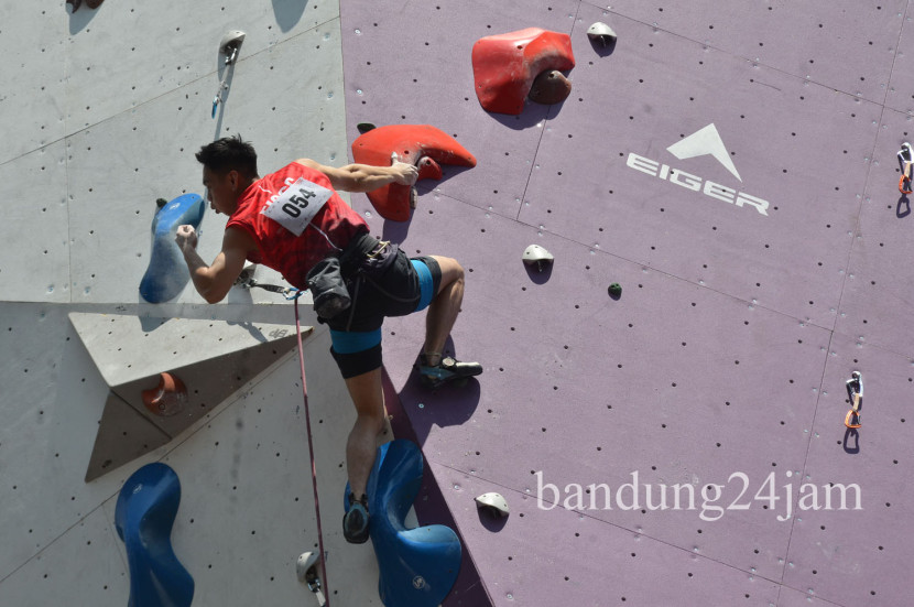 Kompetisi Eiger Indepence Sport Climbing Competition (EISCC) 2024, di Eiger Adventure Flagship Store, Jalan Sumatera, Kota Bandung, Kamis (15/8/2024).Foto: Edi Yusuf