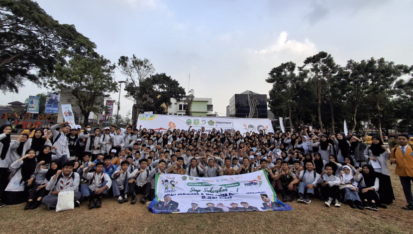 Pembukaan ajang Pospeda Jabar 2024 di Lapang Merdeka, Kota Sukabumi, Selasa (20/8/2024) sore.