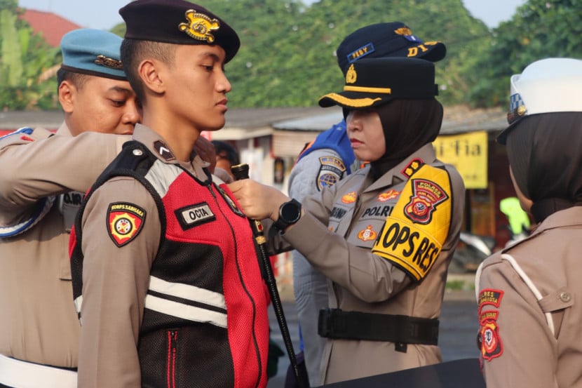 Kapolres Sukabumi Kota AKBP Rita Suwadi memimpin apel gelar pasukan sinergitas TNI-Polri dan Instansi terkait dalam pengamanan pilkada di kawasan eks terminal, Jalan Sudirman Warudoyong Kota Sukabumi, Selasa (20/8/2024) lalu.