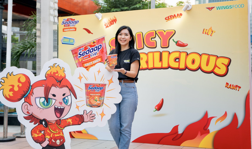 Yohana Adityarini, Brand Manager Mie Sedaap Cup saat peluncuran Mie Sedaap Cup Kari Mercon di Jakarta, kemarin. (Foto: Rukza Indonesia)