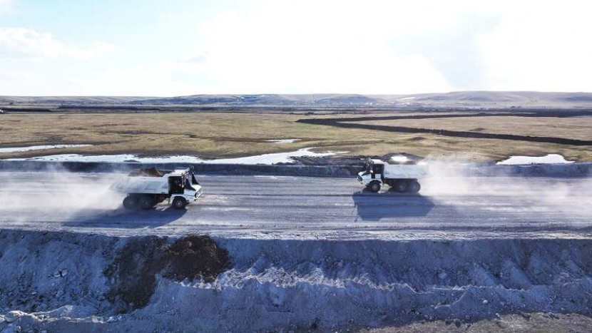 Dengan meningkatkan skala penambangan hijau dan cerdas di Tiongkok, tambang terbuka di pedalaman Mongolia mampu mengurangi 149.000 ton emisi karbon. (Foto: Dok REPUBLIKA)