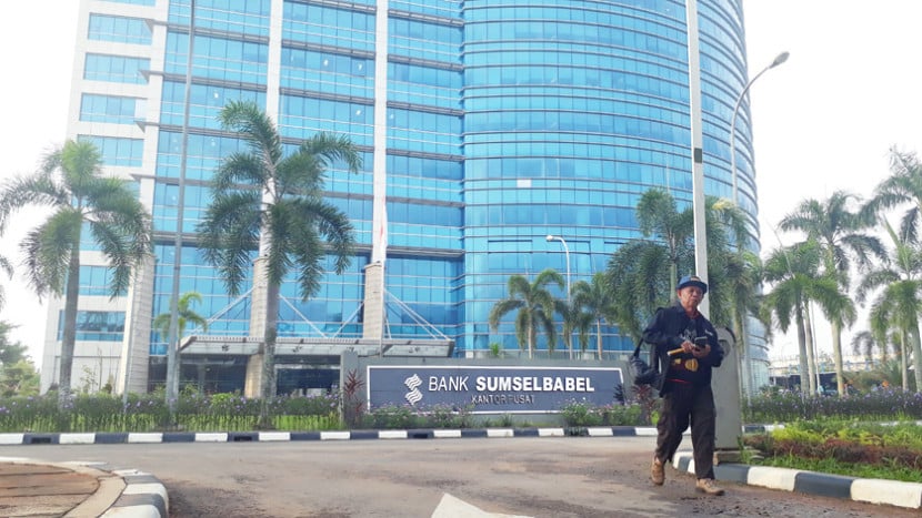 Kantor pusat Bank Sumsel Babel. (FOTO: Maspril Aries)