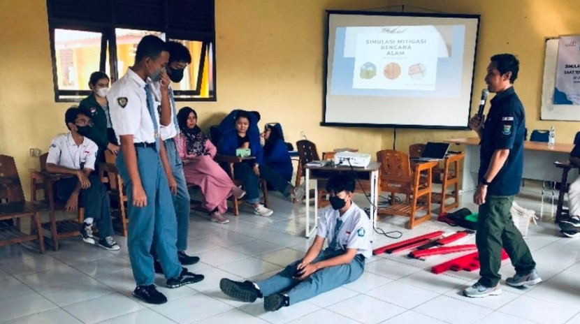 Antisipasi potensi megathrust, cara mitigasi bencana di di sosialisasikan ke para pelajar. (Foto: Dok UPER)