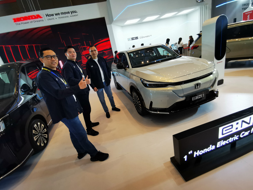 Honda e:N1 yang merupakan mobil SUV listrik pertama Honda yang akan dipasarkan di Indonesia pada tahun 2025 mendatang.