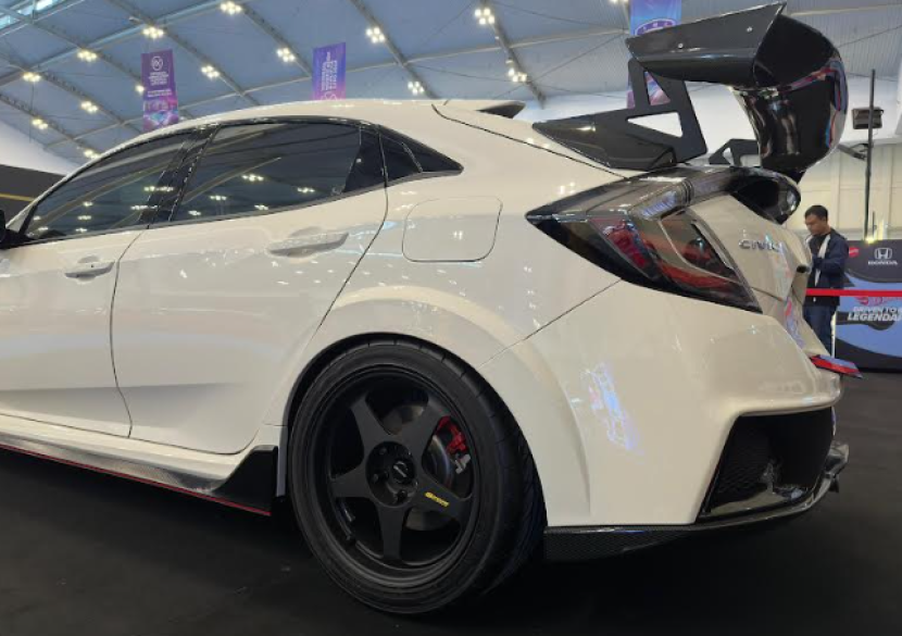 Honda Civic Type R        dok HPM