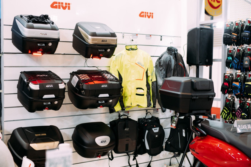 Display Produk-Produk GIVI (Doc. PT. GIVI INDONESIA)