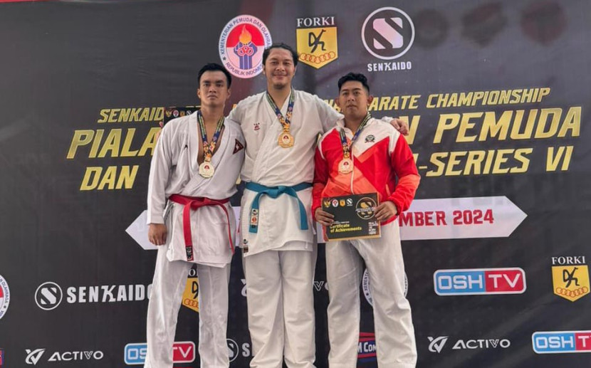 Anggota Polres Sukabumi Kota, Briptu Aditya Pratama Suhendar meraih medali emas pada Senkaido Open Tournament International Karate Championship Piala Kemenpora 2024 Series VI Kelas +84Kg TNI/Polri Putra pada 27-29 September 2024 lalu.