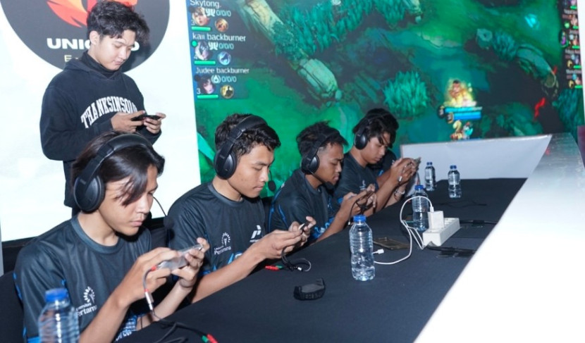 Suasana saat pertandingan eSport. (Foto: Dok Ruzka Indonesia)