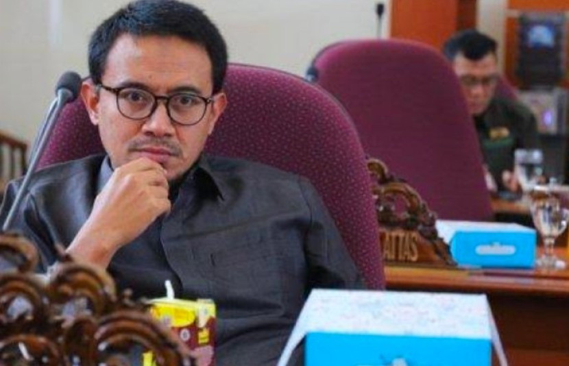 Anggota Komisi D DPRD Kota Depok dari Fraksi PKS, Ade Firmansyah. (Foto: Dok Ruzka Indonesia)