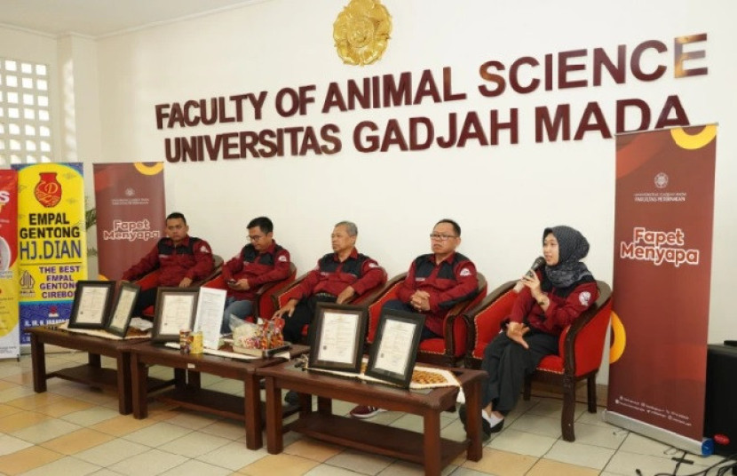 UGM berinovasi kembangkan alat deteksi kandungan babi yang diberi nama Porcine Detection Kit. Foto: UGM