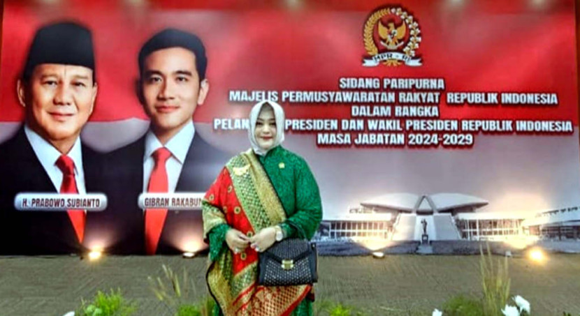 Anggota DPD RI Fahira Idris menghadiri Sidang Paripurna MPR RI Pelantikan Presiden dan Wakil Presiden 2024-2029, di Komplek Parlemen, Senayan, Jakarta, Ahad (20/10/2024). (Foto: Dok RUZKA INDONESIA)