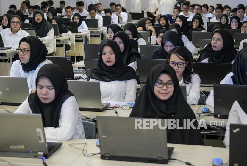 Tes CPNS. Kemenag mengumumkan jadwal pelaksanaan Seleksi Kompetensi Dasar bagi CPNS 2024. Foto: Republika