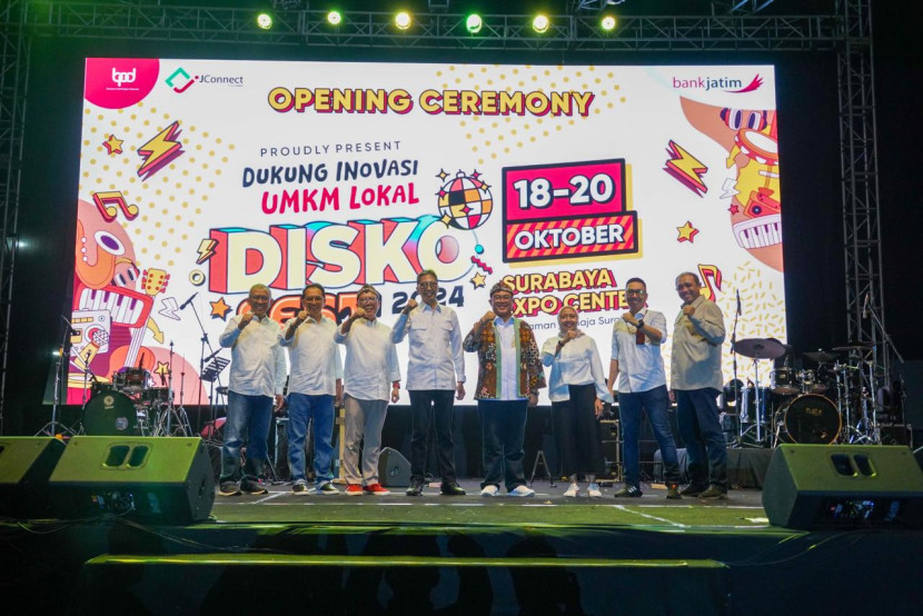 Seremoni pembukaan Diskofest 2024 di Surabaya Expo Center, Jumat (18/10/2024) 