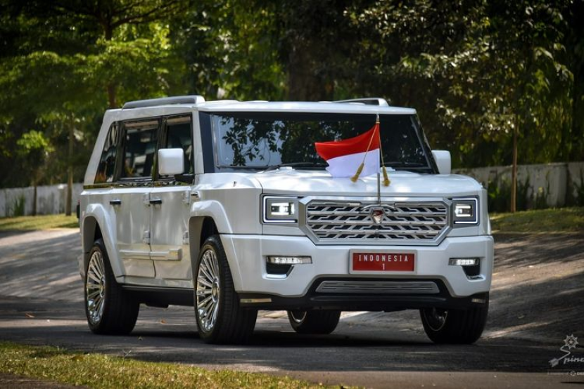 Presiden Prabowo Instruksikan Penggunaan Mobil Pindad Maung untuk Para Menteri