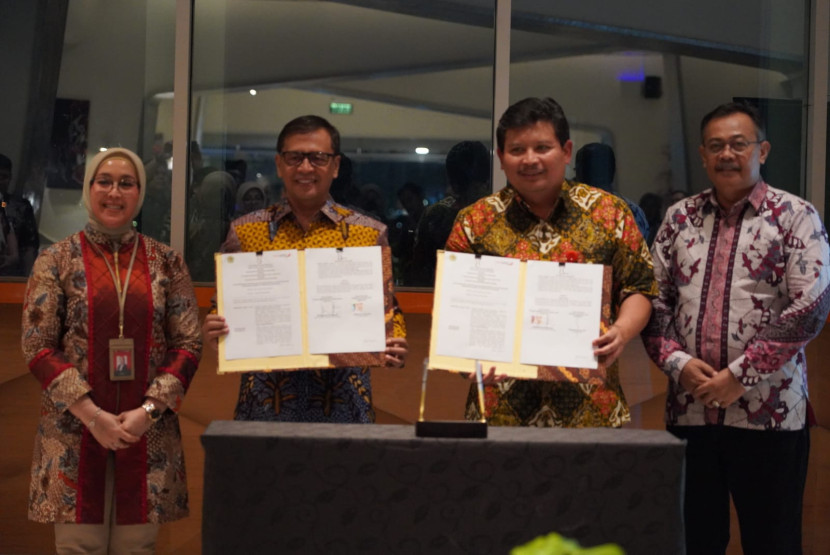 Bank Jatim Tandatangani MoU dengan Pemkab Pamekasan