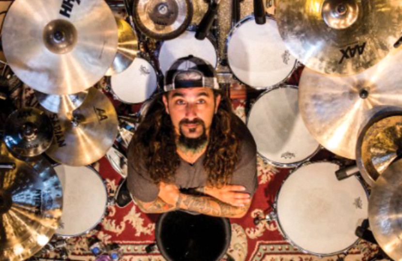 Mike Portnoy Manggung Bareng Dream Theater Setengah Jam Setelah Mengetahui Saudara Perempuannya Meninggal