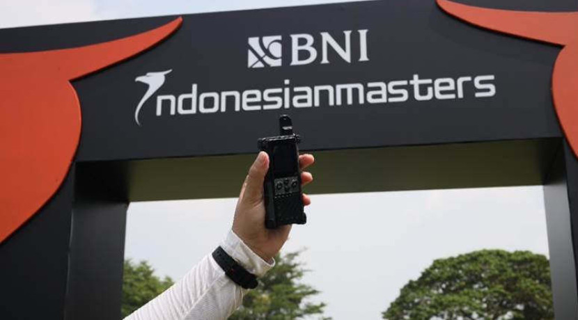 Hytera menyediakan radio PoC Hytera P30 untuk memastikan komunikasi berjalan lancar selama turnamen BNI Indonesian Masters 2024 yang berlangsung empat hari itu. (Foto: Dok RUZKA INDONESIA)