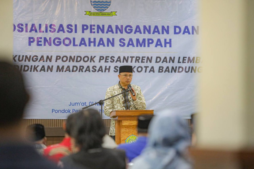 Pemkot Bandung ajak pondok pesantren ikut bersama menangani sampah