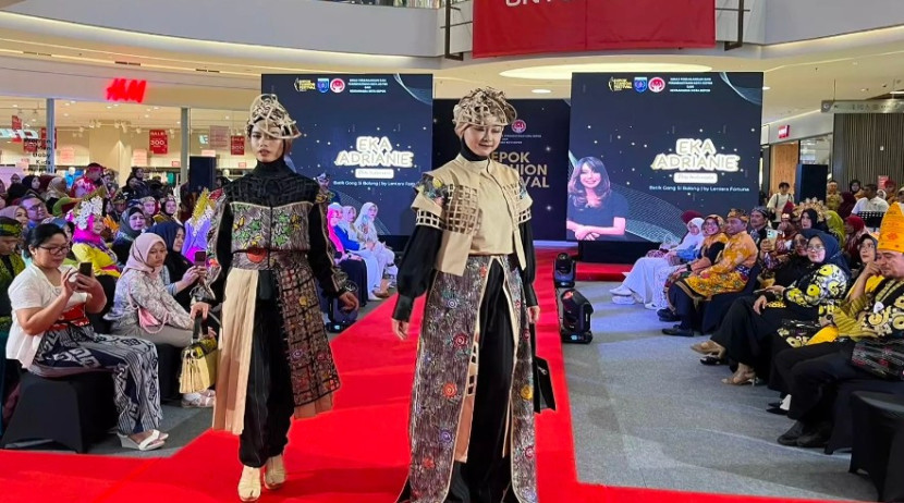 Depok Fashion Festival (DeFF) 2024 yang berlangsung meriah di Mal The Park Sawangan, Kota Depok, Ahad (03/11/2024)..(Foto: Dok Diskominfo Kota Depok)