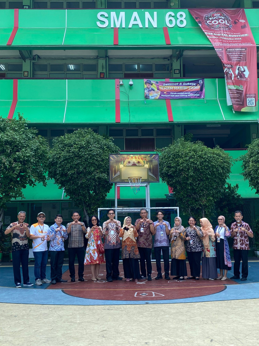 DKH Hospitals Group Dukung Program Sekolah Sehat Bersama Alumni SMAN 68